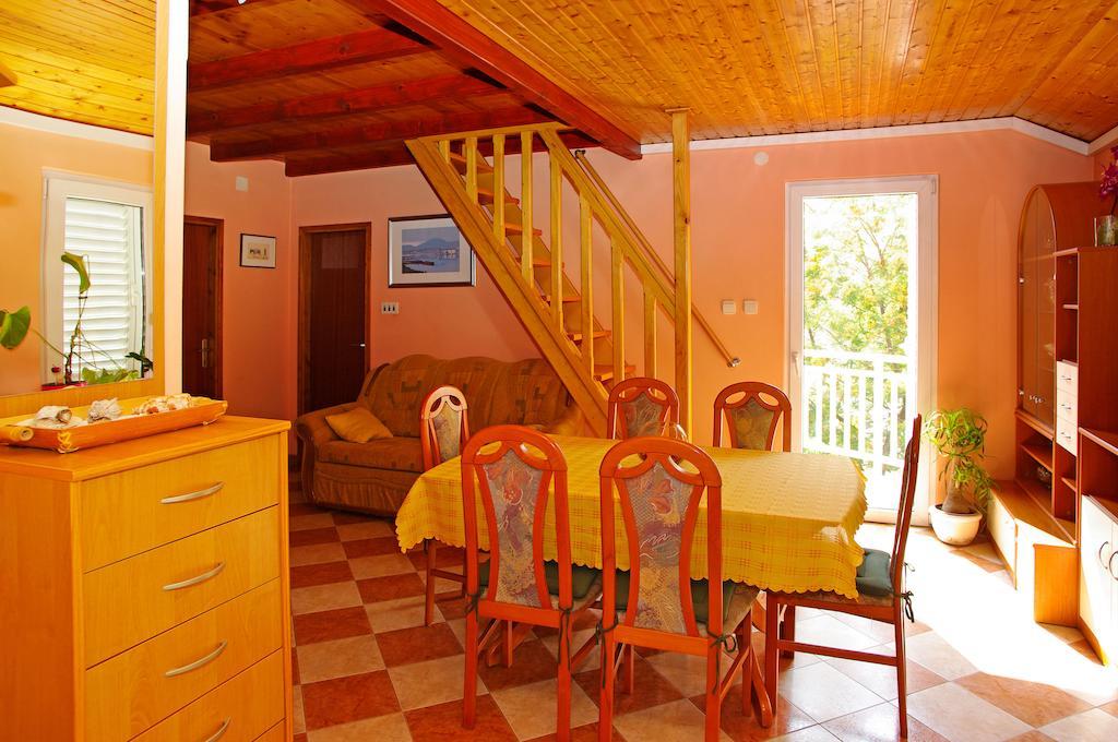 Apartments Julija فيلا لوكا الغرفة الصورة