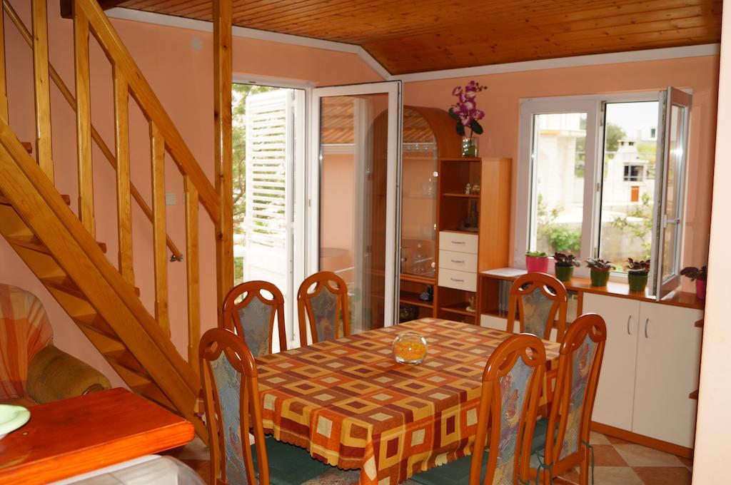 Apartments Julija فيلا لوكا الغرفة الصورة