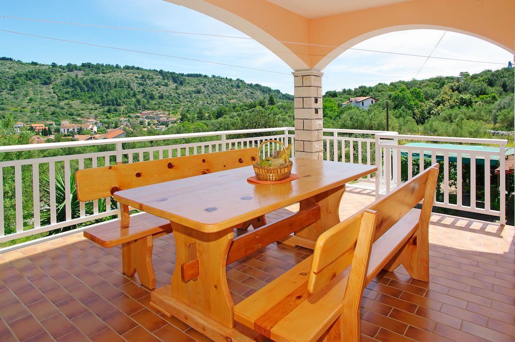 Apartments Julija فيلا لوكا الغرفة الصورة